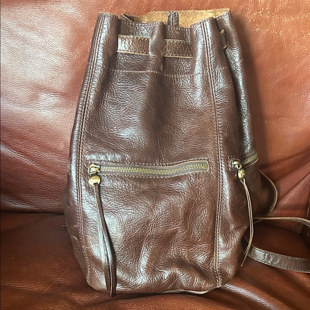 Hobo International Phoenix Backpack Sling NEW - Picture 4 of 16